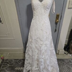 Allure Bridal Gown. Style 9309 Lace A-Line Bridal Gown